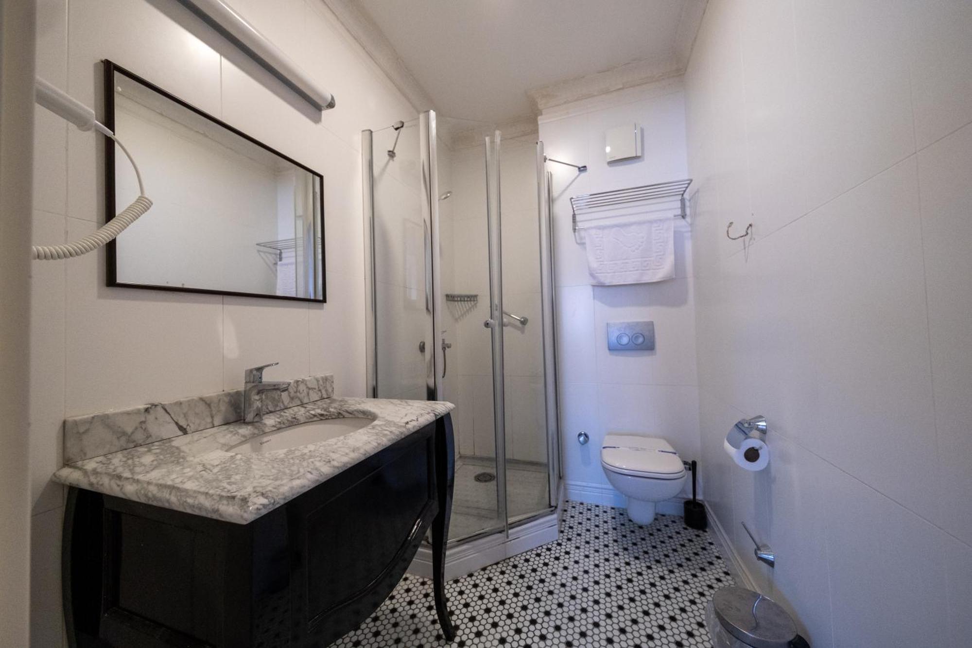 Galata Lueleci Hotel Istanboel