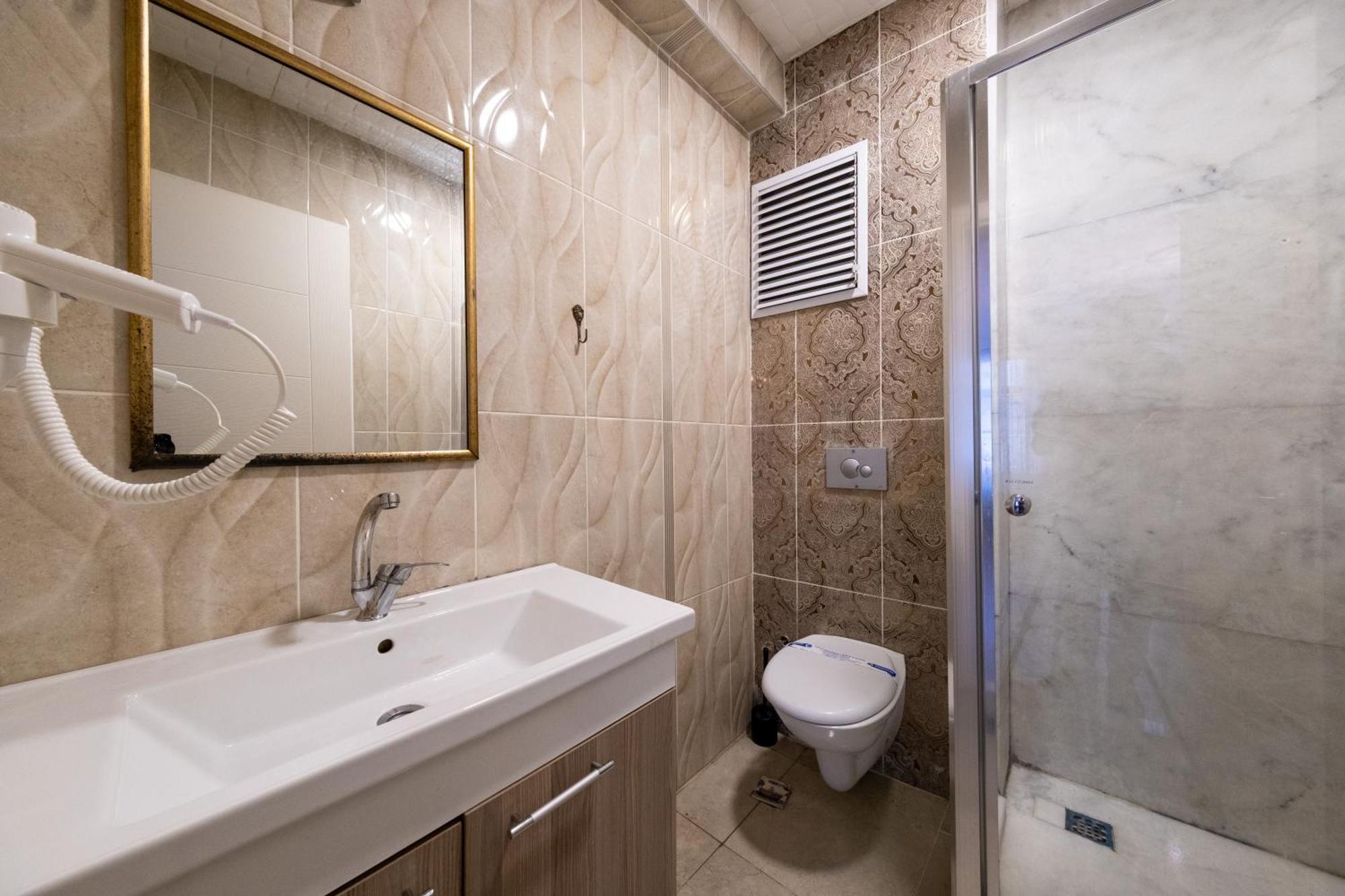 Otel Galata Lueleci *
