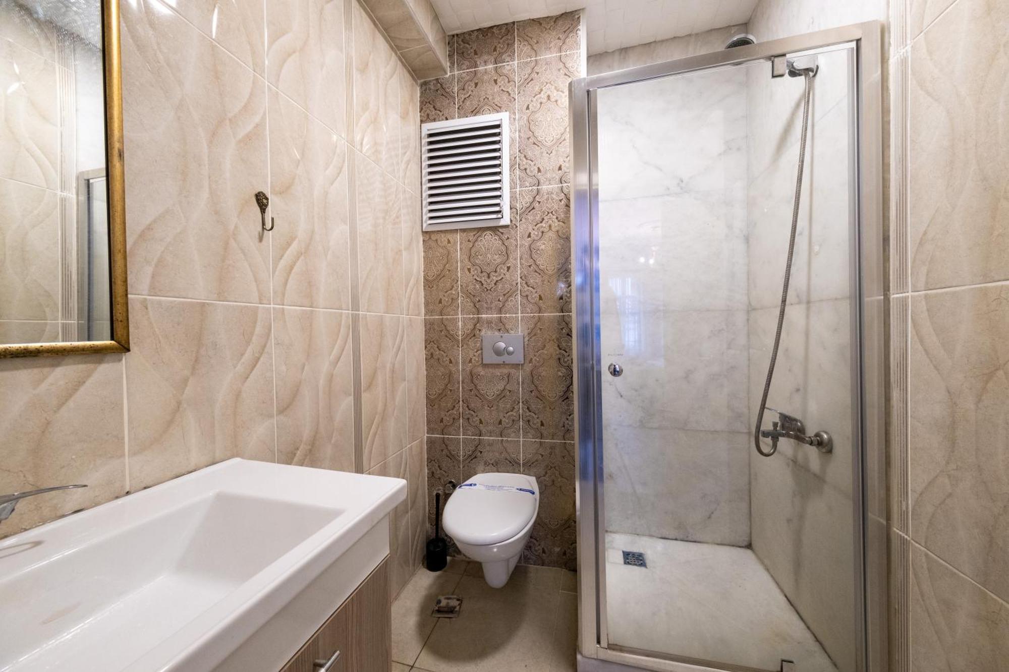 Galata Lueleci Otel *